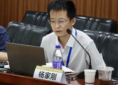 58ba40b3e5794eb2a2945f375ed9f945