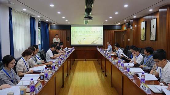 2f4e95fb49fa2e227b6ca64657916e26